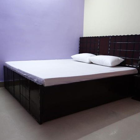 Nanda Hotel Hanumāngarh Buitenkant foto