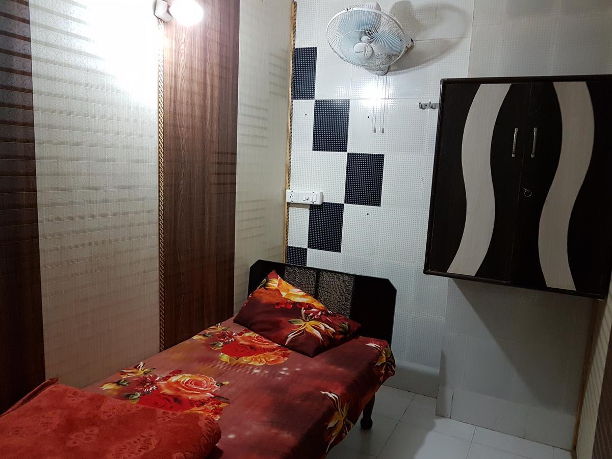 Nanda Hotel Hanumāngarh Buitenkant foto